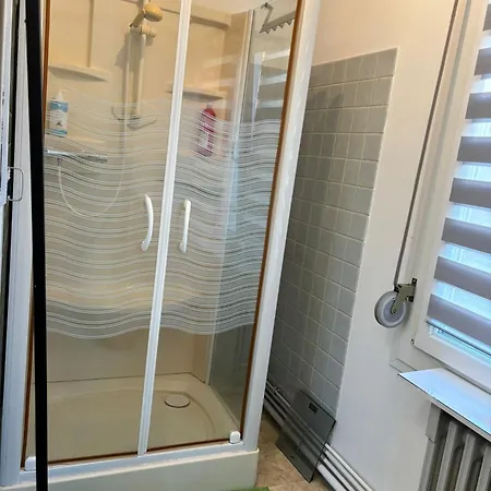 Homestay Tranquila En Casa Ronchin
